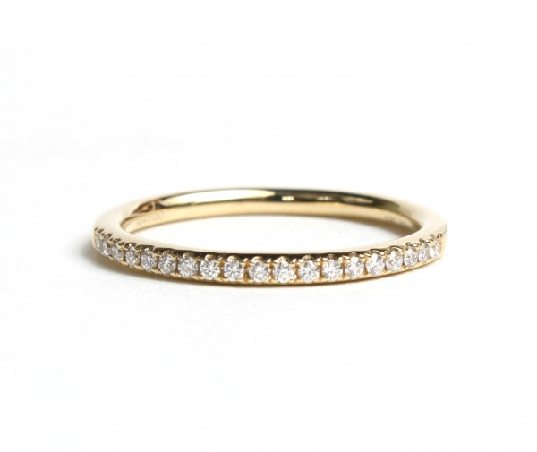 14K YELLOW GOLD DIAMOND BAND