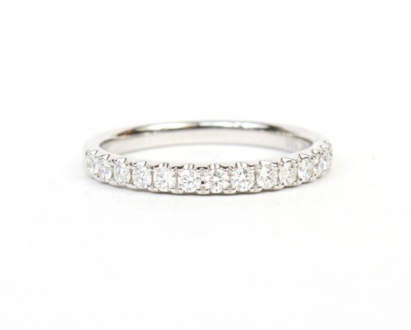 14K WHITE GOLD DIAMOND BAND