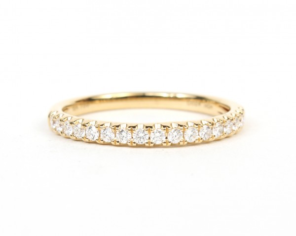 18K YELLOW GOLD DIAMOND BAND