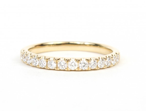 14K YELLOW GOLD DIAMOND BAND