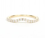 14K YELLOW GOLD DIAMOND CURVE BAND