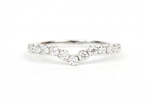 14K WHITE GOLD DIAMOND CURVED BAND