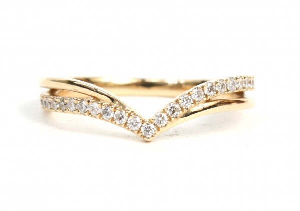14K YELLOW GOLD DIAMOND V BAND