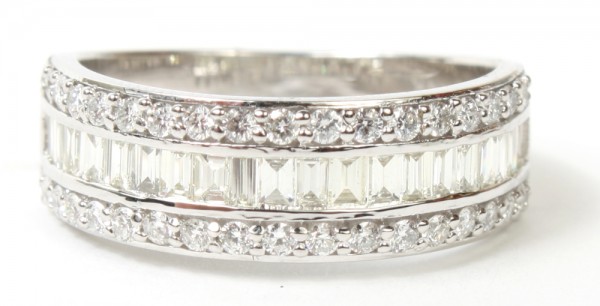 14K White Gold 1.14Ctw Diamond Baguette Band