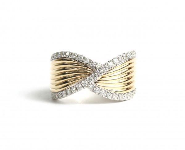 14K TWO TONE DIAMOND CROSSOVER BAND RING
