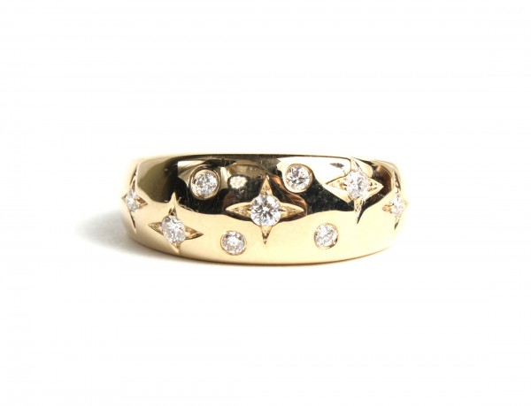 14K YELLOW GOLD SCATTERED DIAMOND BAND