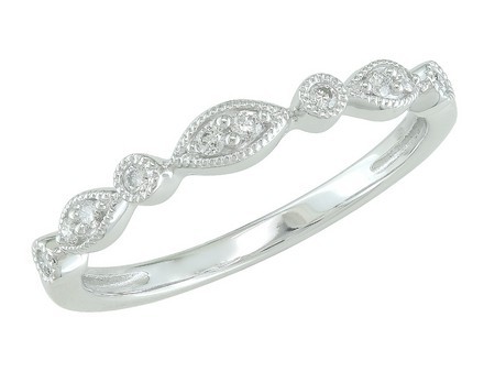 14K WHITE GOLD DIAMOND RING