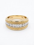 GENTLEMAN'S 10K YELLOW GOLD DIAMOND RING