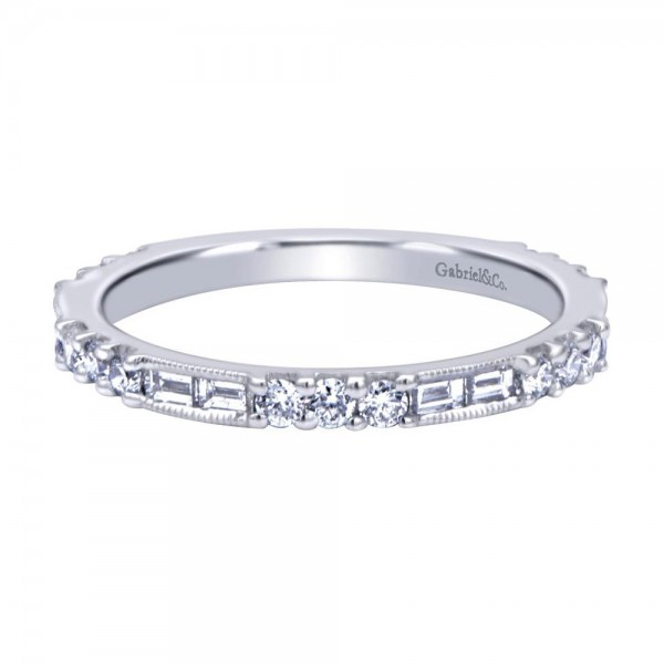 14Kw .30Ctw Diamond .37Ctw Diamond Band
