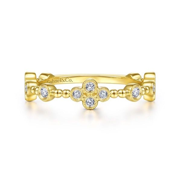 14K Yellow Gold .21Ctw Diamond Stackable Ring  With Quartrefoil Design