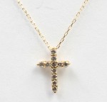 18K YELLOW GOLD DIAMOND CROSS PENDANT