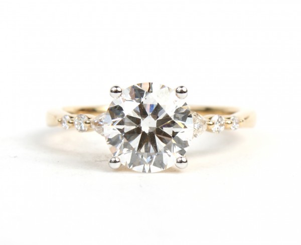 14K YELLOW GOLD LAB GROWN ROUND DIAMOND ENGAGEMENT RING
