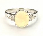 14K WHITE GOLD DIAMOND OVAL OPAL RING
