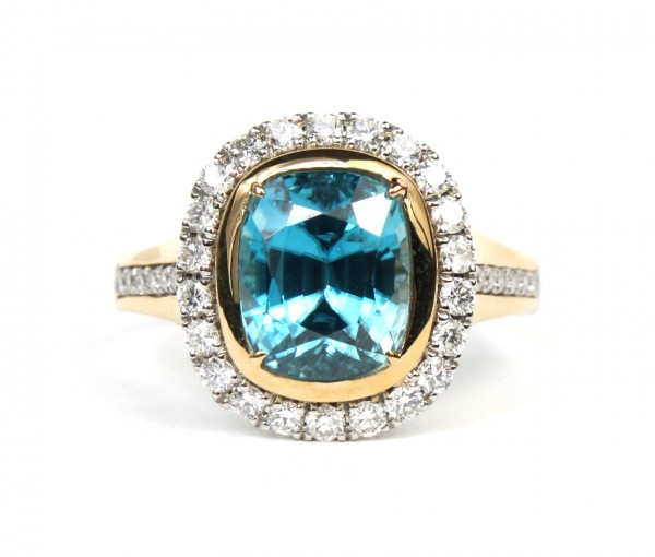 14K TWO TONE DIAMOND & BLUE ZIRCON RING