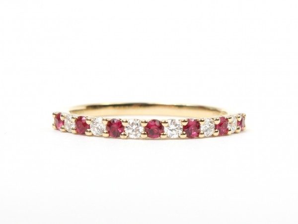 14K Yellow Gold 1/5Ctw Diamond 1/4Ctw Ruby Band