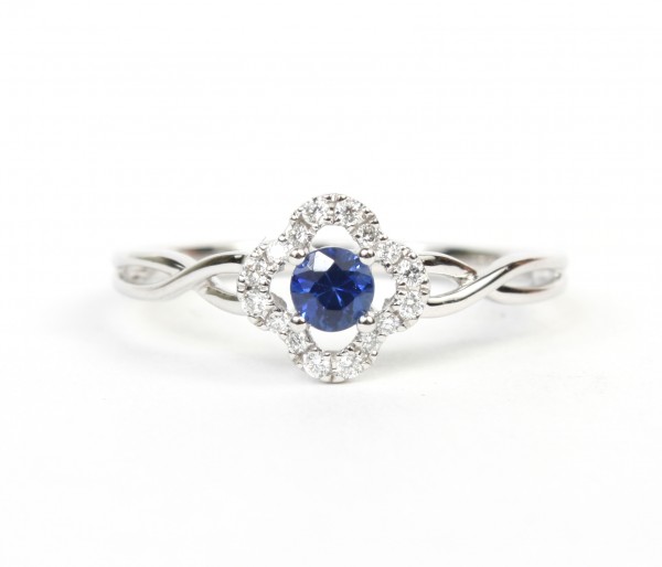 14K WHITE GOLD DIAMOND AND SAPPHIRE RING