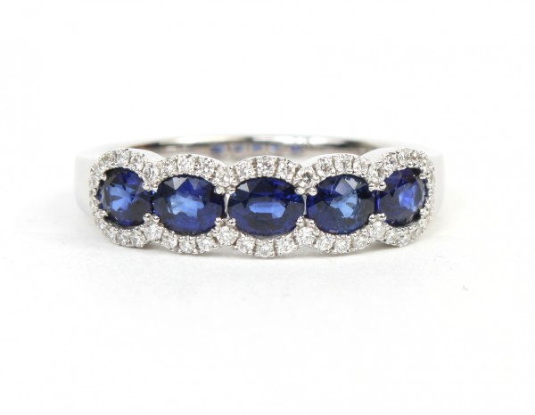 14K WHITE GOLD DIAMOND AND SAPPHIRE RING