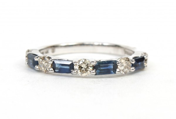 14K WHITE GOLD DIAMOND & SAPPHIRE BAND