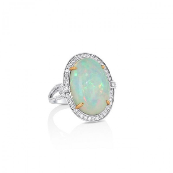 18K WHITE AND YELLOW GOLD OVAL OPAL AND DIAMOND RING
