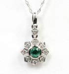 14K WHITE GOLD DIAMOND & EMERALD STARBURST PENDANT