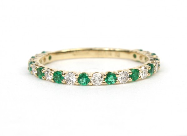14K YELLOW GOLD DIAMOND AND EMERALD BAND