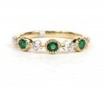 14K YELLOW GOLD DIAMOND & EMERALD BAND