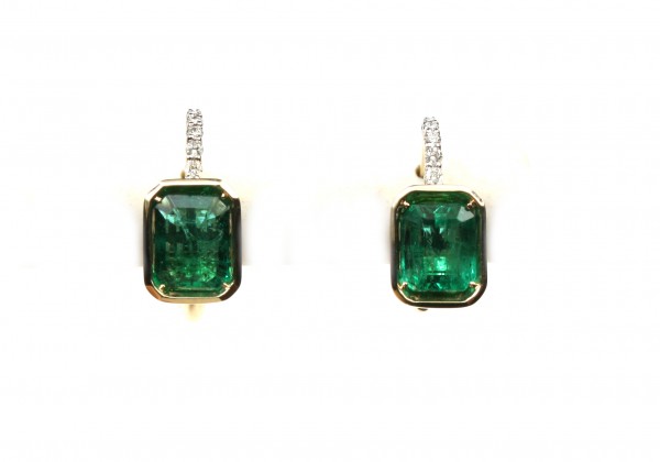 14K YELLOW GOLD DIAMOND & EMERALD LEVER BACK EARRINGS