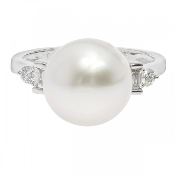 14K WHITE GOLD DIAMOND AND PEARL RING