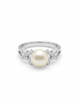 14K WHITE GOLD DIAMOND AND PEARL RING