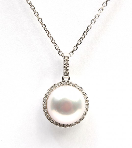 14K WHITE GOLD DIAMOND AND PEARL PENDANT