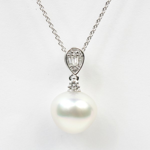 14K WHITE GOLD DIAMOND & SOUTH SEA PEARL PENDANT
