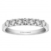 14K White Gold .25Ctw Diamond Shared Prong Band