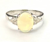 14K WHITE GOLD DIAMOND OVAL OPAL RING