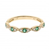 14K YELLOW GOLD DIAMOND AND EMERALD RING