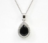 14K WHITE GOLD DIAMOND & BLACK AGATE PENDANT