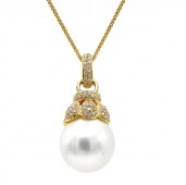 18K YELLOW GOLD DIAMOND & SOUTH SEA PEARL PENDANT