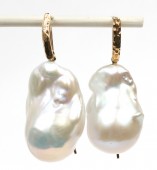 14K YELLOW GOLD BAROQUE PEARL DANGLE  EARRINGS