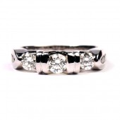14K White Gold Diamond Wedding Ring